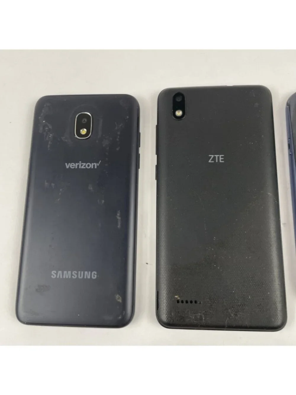 Cell Phones Assorted Lot Of 12 Flip/Smart LG Samsung Nokia For Parts Or Repair